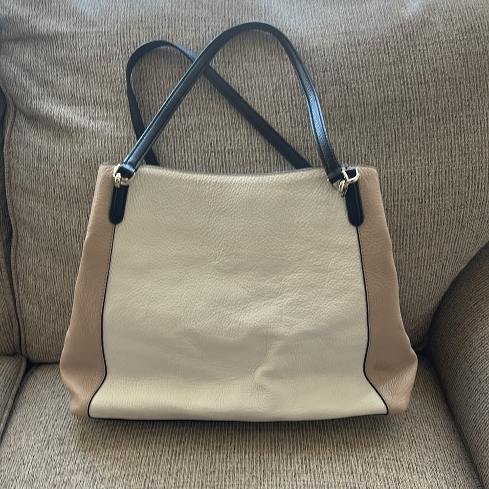Kate Spade Purse - Picture 2 of 3